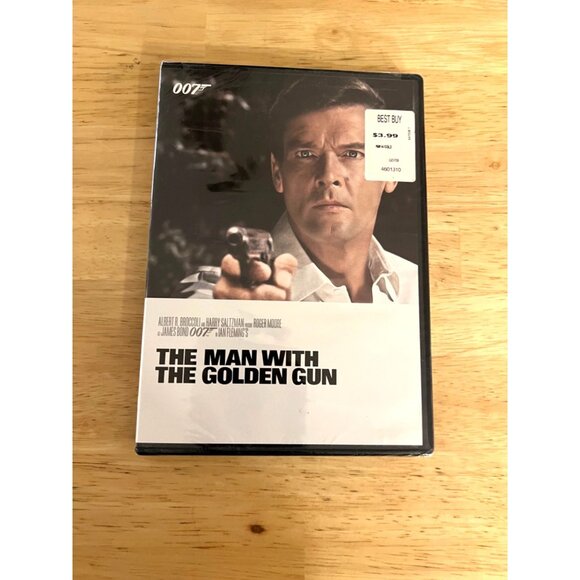The Man With The Golden Gun 1974 DVD Roger Moore Action Adventure Pre-Owned - Picture 1 of 4
